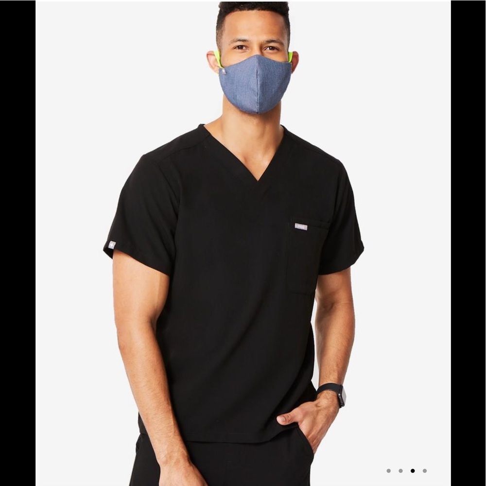 NWT FIGS SCRUBS MASK FIONx PROTECTIVE FACE MASK COVERING - Picture 10 of 14